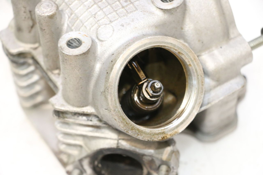 photo de CYLINDER HEAD SYM MIO 50 (2005 - 2010) - Distinctive features