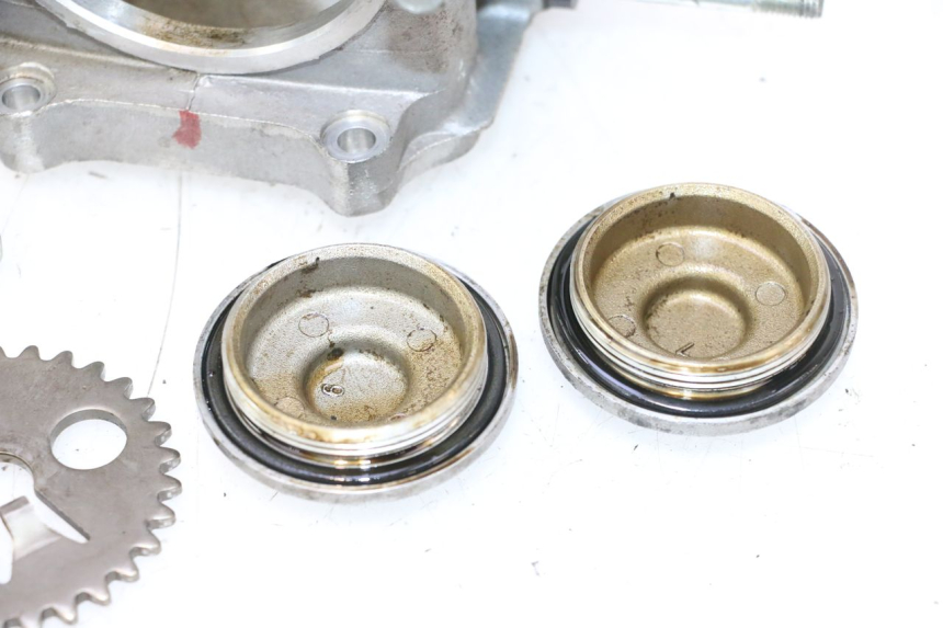 photo de CYLINDER HEAD SYM MIO 50 (2005 - 2010) - Detailed visual inspection