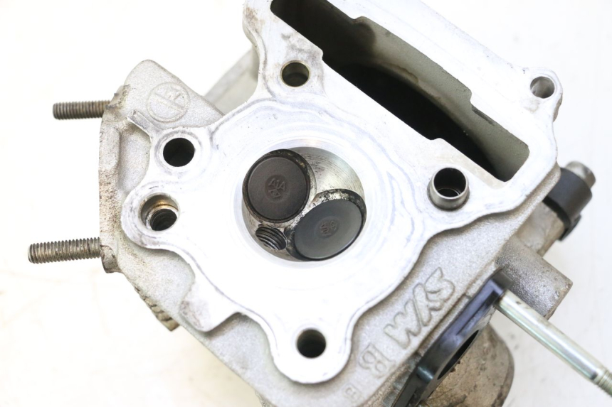 photo de CYLINDER HEAD SYM MIO 50 (2005 - 2010) - Zoom on usage condition