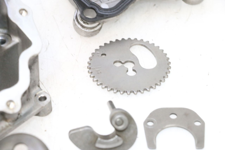 photo de CYLINDER HEAD PIAGGIO MP3 LT 300 (2010 - 2016) - Technical close-up