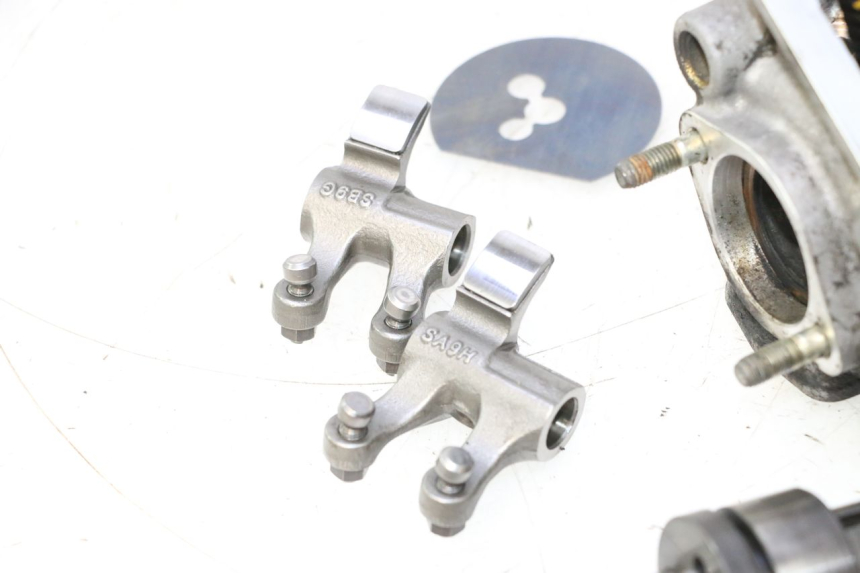 photo de CYLINDER HEAD PIAGGIO MP3 LT 300 (2010 - 2016) - Fixing points details