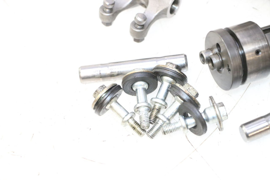 photo de CYLINDER HEAD PIAGGIO MP3 LT 300 (2010 - 2016) - Surface and material condition