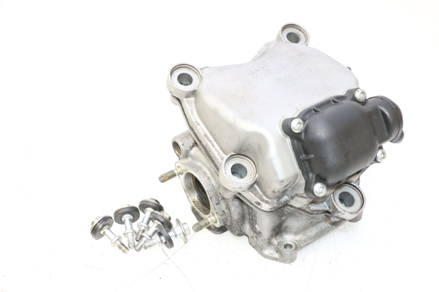 photo de CYLINDER HEAD PIAGGIO MP3 LT 300 (2010 - 2016) - Technical close-up