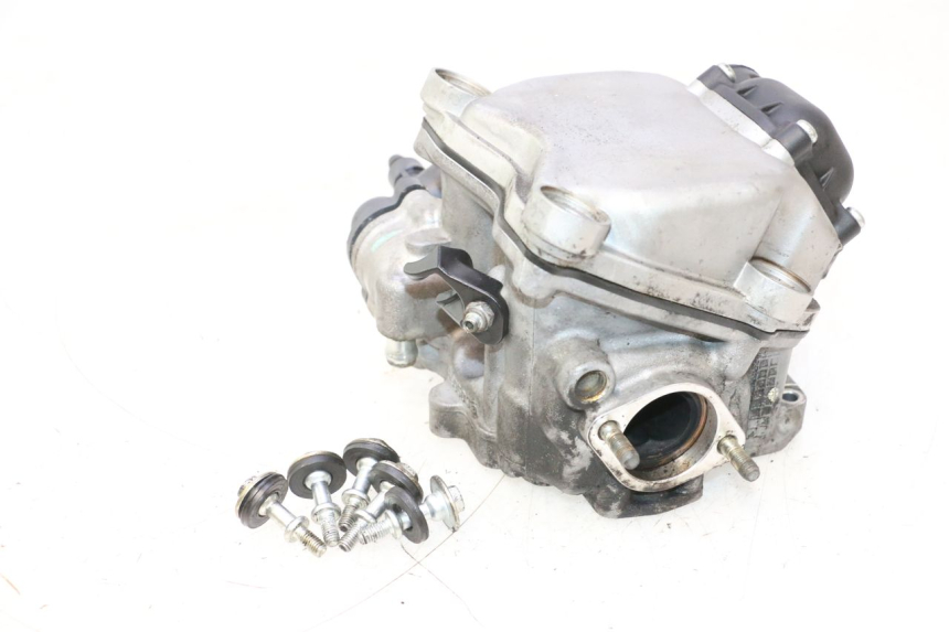 photo de CYLINDER HEAD PIAGGIO MP3 LT 300 (2010 - 2016) - Product overview