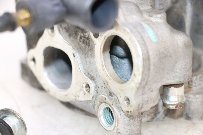 photo de CYLINDER HEAD PIAGGIO MP3 LT 300 (2010 - 2016) - Fixing points details