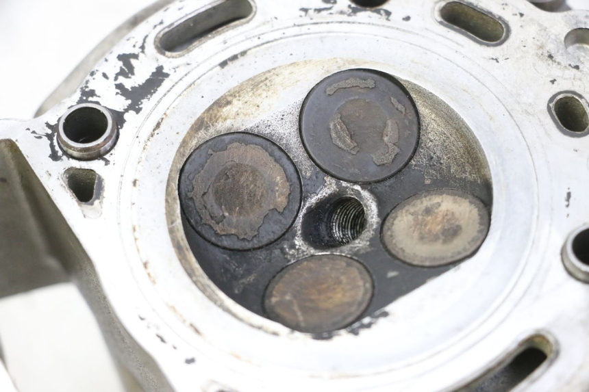 photo de CYLINDER HEAD PIAGGIO MP3 RL 250 (2006 - 2010) - Surface and material condition