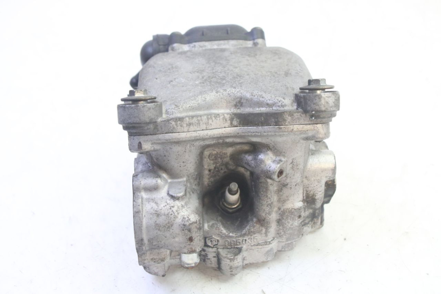 photo de CYLINDER HEAD PIAGGIO MP3 RL 250 (2006 - 2010) - Technical close-up