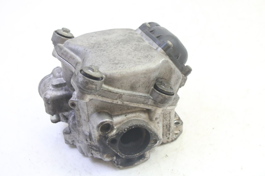 photo de CYLINDER HEAD PIAGGIO MP3 RL 250 (2006 - 2010) - Fixing points details