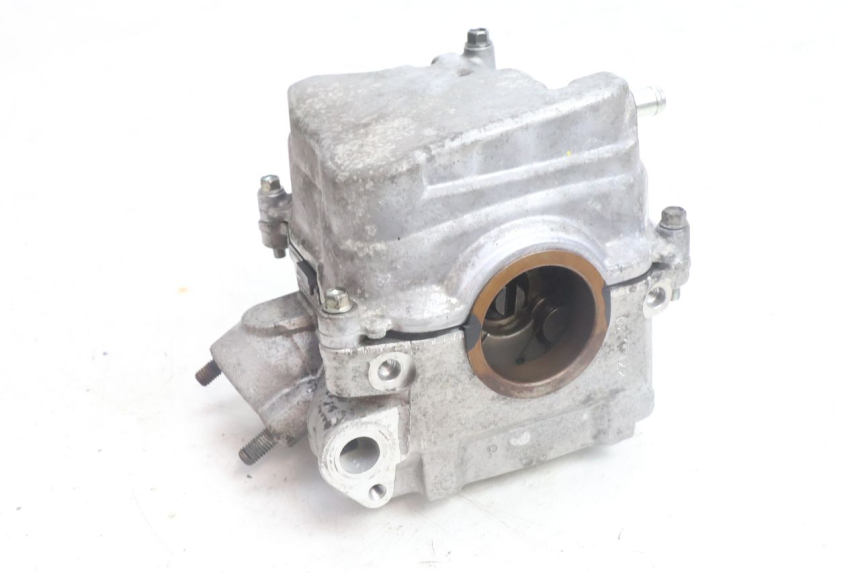 photo de CYLINDER HEAD YAMAHA N-MAX NMAX 125 (2021 - 2024) - Zoom on usage condition