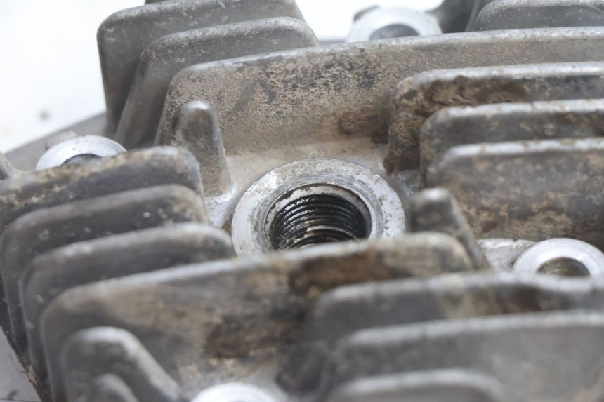 photo de CYLINDER HEAD YAMAHA NEO'S NEOS 2T 50 (1998 - 2007) - Technical close-up