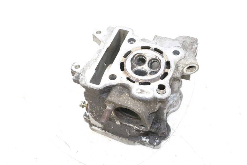 photo de CYLINDER HEAD YAMAHA NEOS NEO'S 4T 50 (2008 - 2016) - Technical close-up