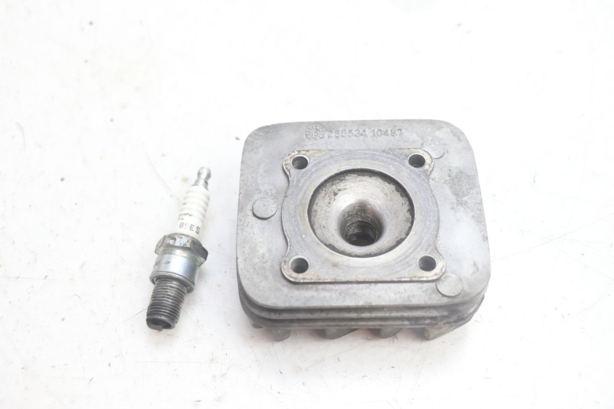 photo de CYLINDER HEAD PIAGGIO NEW TYPHOON 50 (2018 - 2021) - Technical close-up