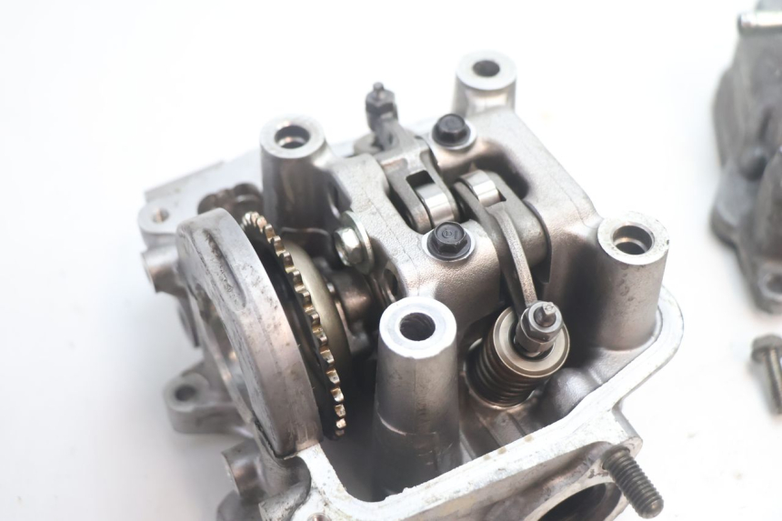 photo de CYLINDER HEAD HONDA PCX (JF28) 125 (2009 - 2011) - Technical close-up