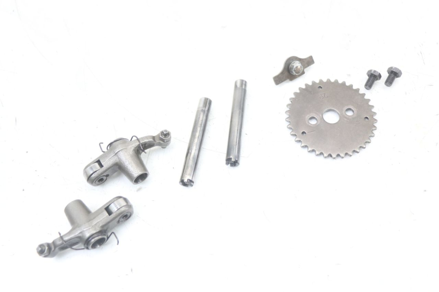 photo de CYLINDER HEAD PEUGEOT BELVILLE 125 (2017 - 2021) - Component zoom