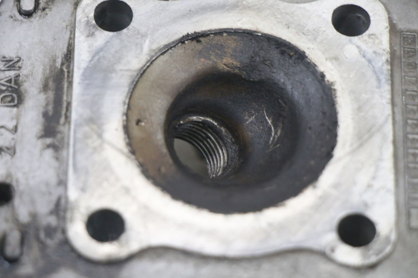 photo de CYLINDER HEAD PEUGEOT TKR TREKKER FURIOUS 50 (2005 - 2014) - Fixing points details