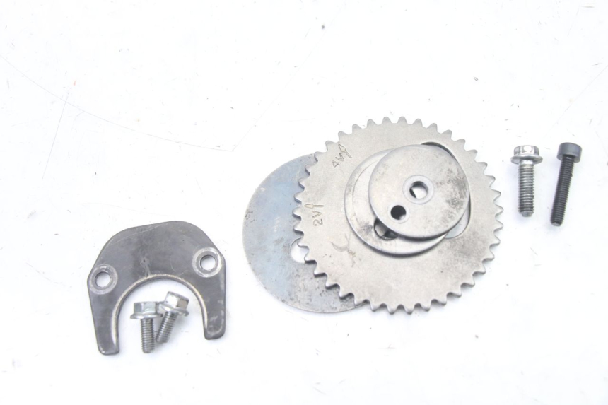 photo de CYLINDER HEAD PIAGGIO X8 125 (2004 - 2007) - Technical close-up