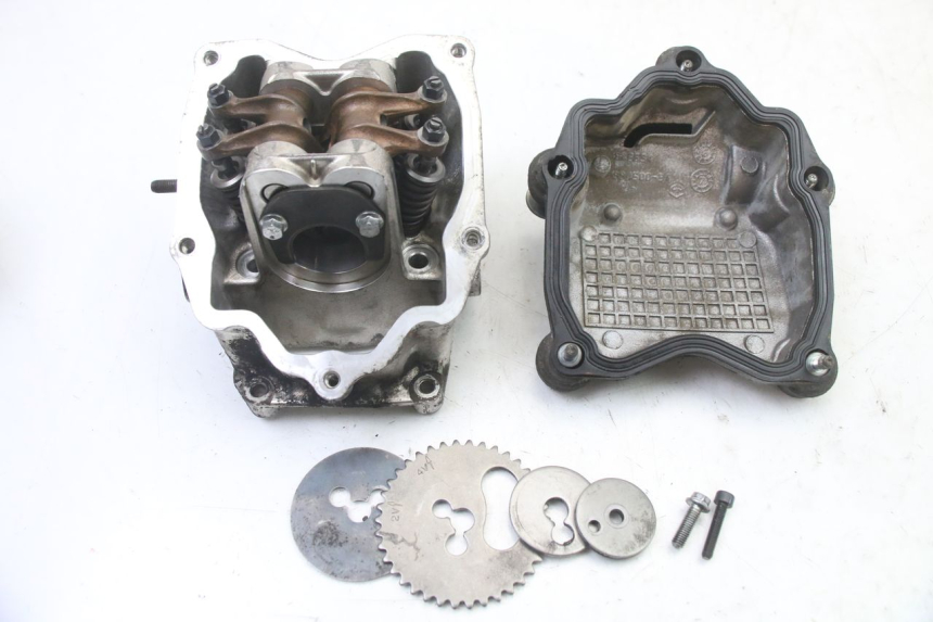 photo de CYLINDER HEAD PIAGGIO X8 125 (2004 - 2007) - Product overview