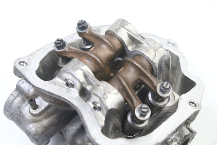 photo de CYLINDER HEAD PIAGGIO X8 125 (2004 - 2007) - Surface and material condition