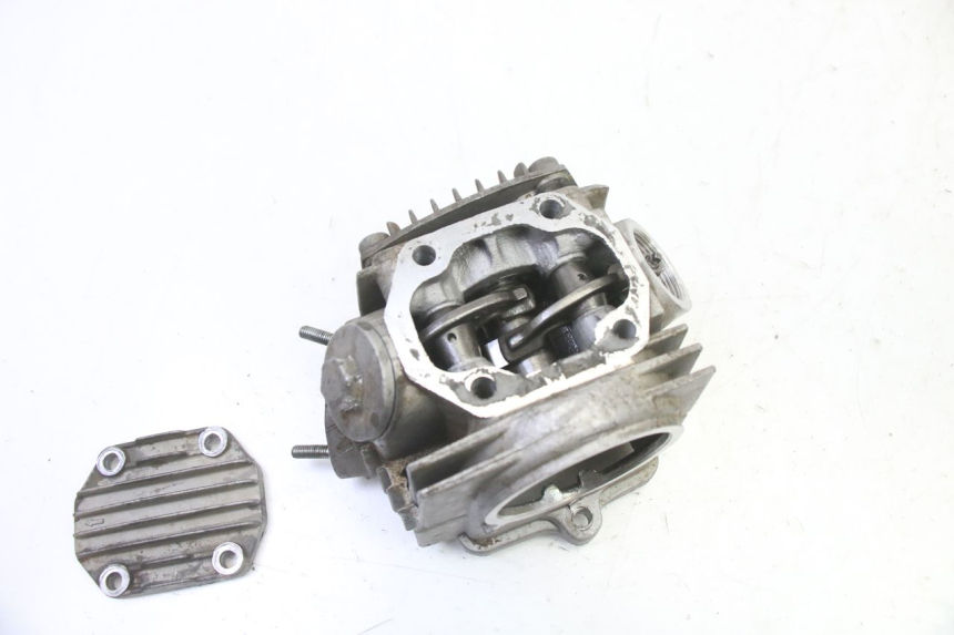 photo de CYLINDER HEAD APOLLO RFZ 125 - Focus on structure