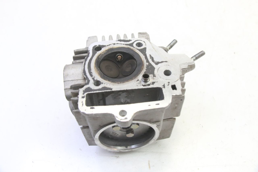 photo de CYLINDER HEAD APOLLO RFZ 125 - Alternative angle