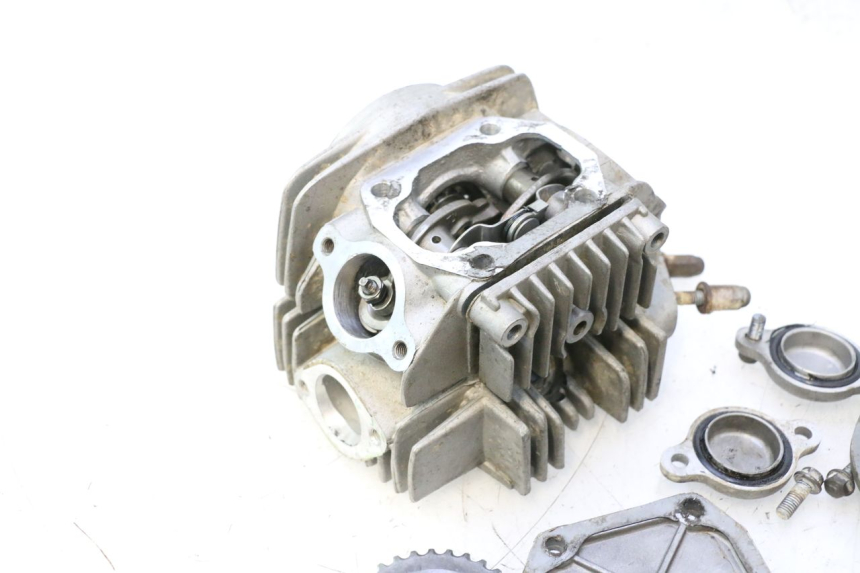 photo de CYLINDER HEAD APOLLO RFZ 125 - Distinctive features