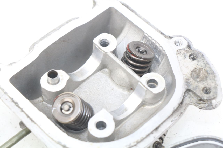 photo de CYLINDER HEAD TNT MOTOR ROMA 10' 4T 50 (2007 - 2018) - High-resolution close-up