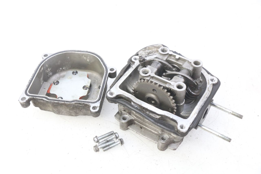 photo de CYLINDER HEAD TNT MOTOR ROMA 10' 4T 50 (2019 - 2022) - Alternative perspective