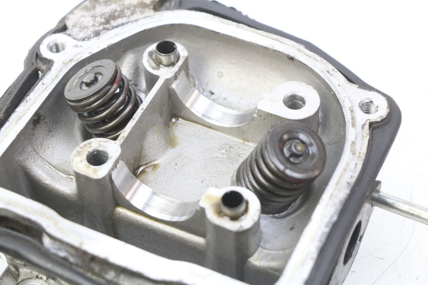 photo de CYLINDER HEAD TNT MOTOR ROMA 10' 4T 50 (2019 - 2022) - Fixing points details
