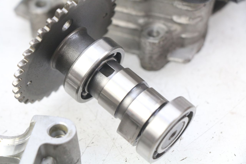 photo de CYLINDER HEAD TNT MOTOR ROMA 10' 4T 50 (2019 - 2022) - Surface and material condition