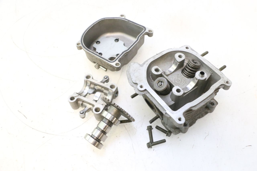 photo de CYLINDER HEAD JM MOTORS SANTANA 50 (2014 - 2023) - Checked used part