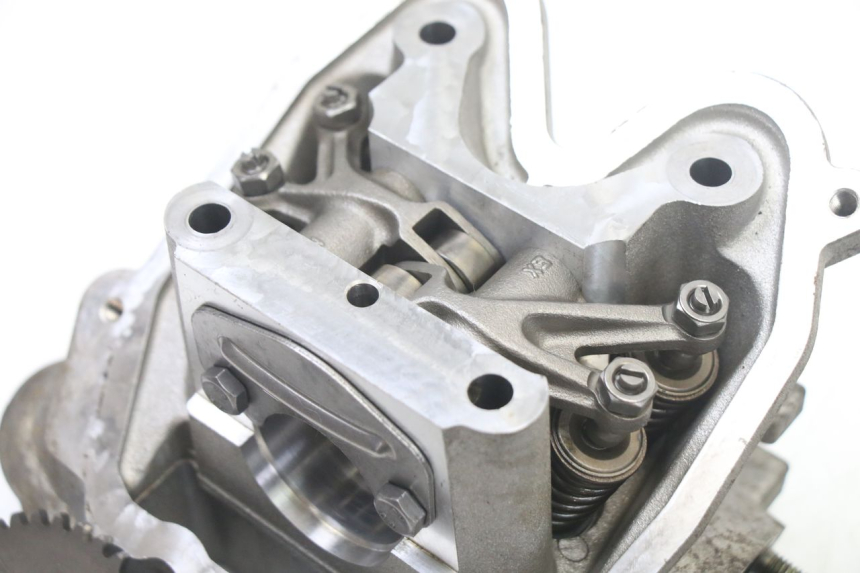 photo de CYLINDER HEAD PEUGEOT SATELIS 125 (2013 - 2018) - Additional view of the item