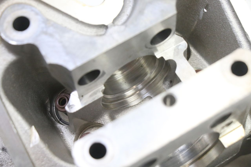 photo de CYLINDER HEAD PEUGEOT SATELIS 125 (2013 - 2018) - Additional view of the item