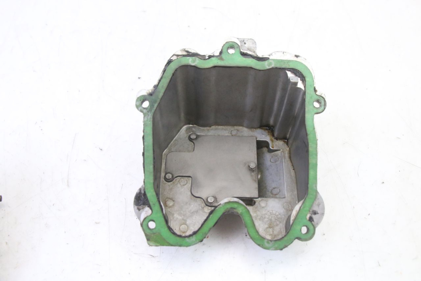 photo de CYLINDER HEAD PEUGEOT SATELIS 125 (2013 - 2018) - Focus on structure