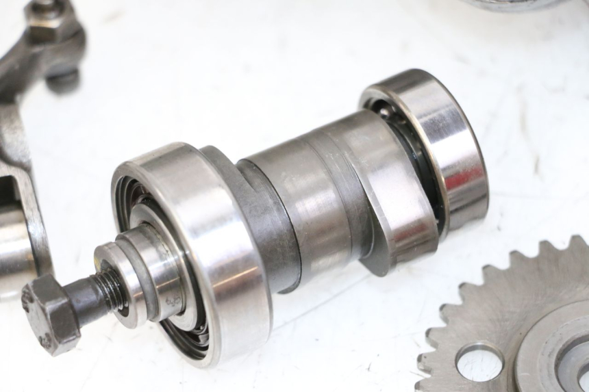 photo de CYLINDER HEAD PEUGEOT SATELIS 125 (2013 - 2018) - Product overview