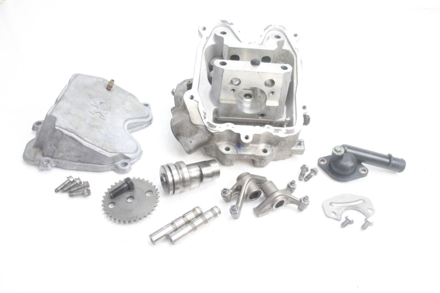 photo de CYLINDER HEAD PEUGEOT SATELIS 125 (2006 - 2009) - Surface and material condition