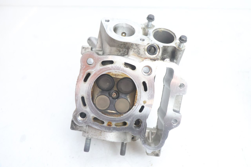 photo de CYLINDER HEAD PEUGEOT SATELIS 125 (2006 - 2009) - Component zoom