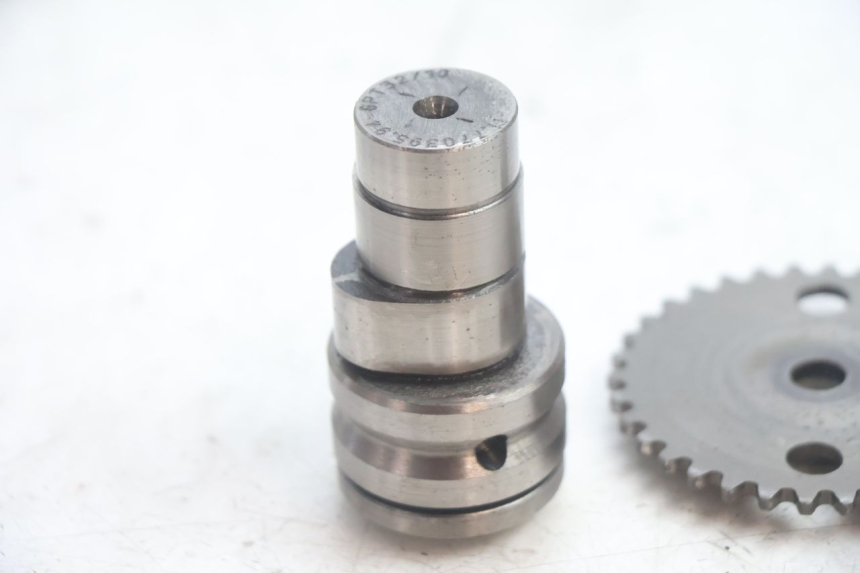 photo de CYLINDER HEAD PEUGEOT SATELIS 125 (2006 - 2009) - Alternative angle