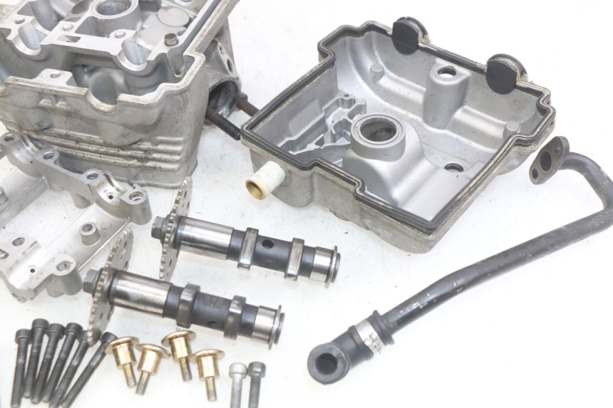 photo de CYLINDER HEAD APRILIA SCARABEO LIGHT 125 (2007 - 2011) - Used quality zoom