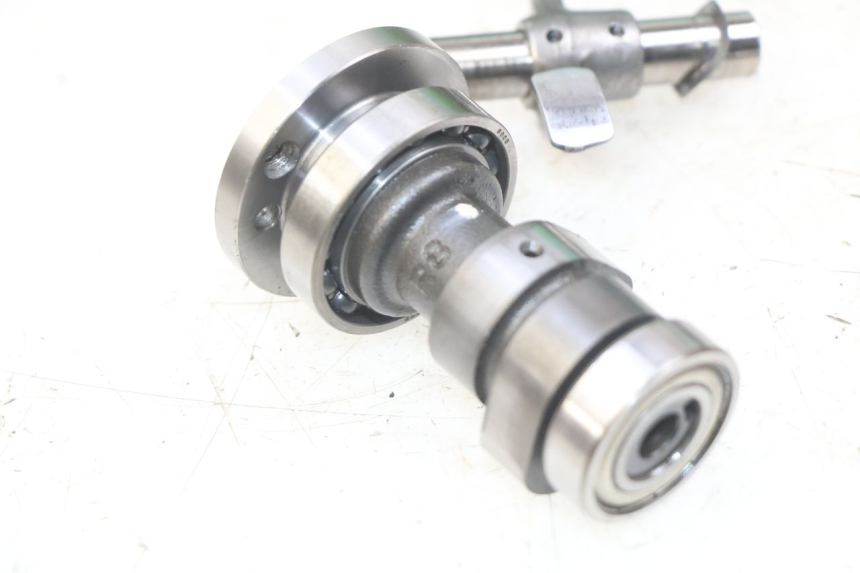 photo de CYLINDER HEAD SUZUKI SIXTEEN 125 (2008 - 2010) - Zoom on usage condition