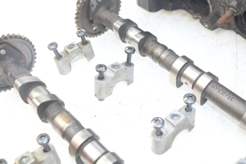 photo de CYLINDER HEAD TRIUMPH SPRINT ST 955 (1999 - 2001) - Surface and material condition