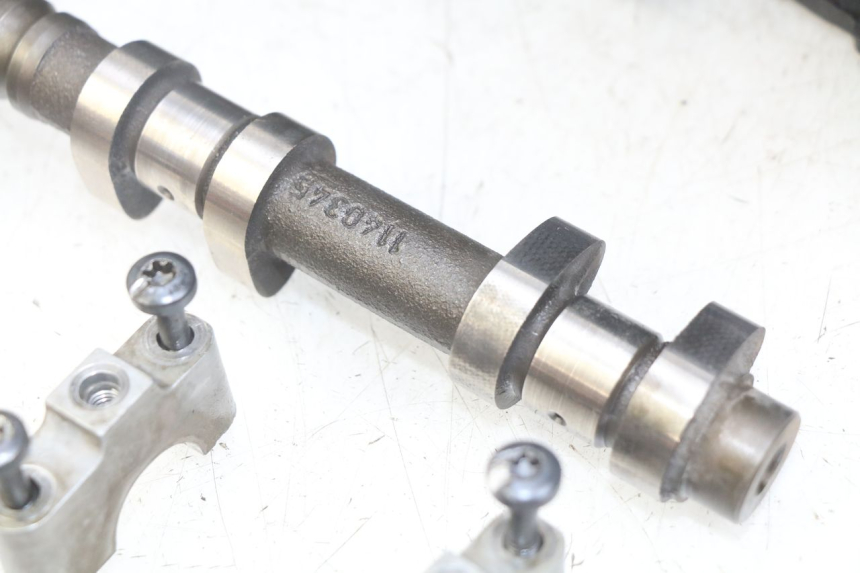 photo de CYLINDER HEAD TRIUMPH SPRINT ST 955 (1999 - 2001) - Markings and original references