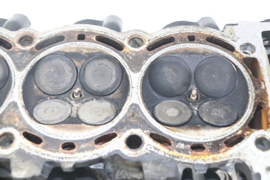 photo de CYLINDER HEAD TRIUMPH SPRINT ST 955 (1999 - 2001) - Fixing points details