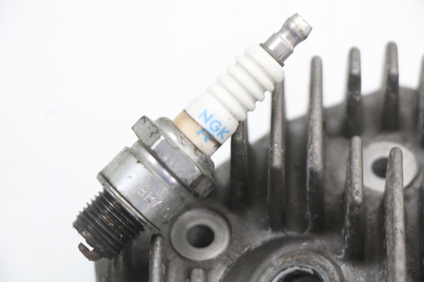 photo de CYLINDER HEAD PEUGEOT STREETZONE 2T 50 (2014 - 2019) - Zoom on usage condition