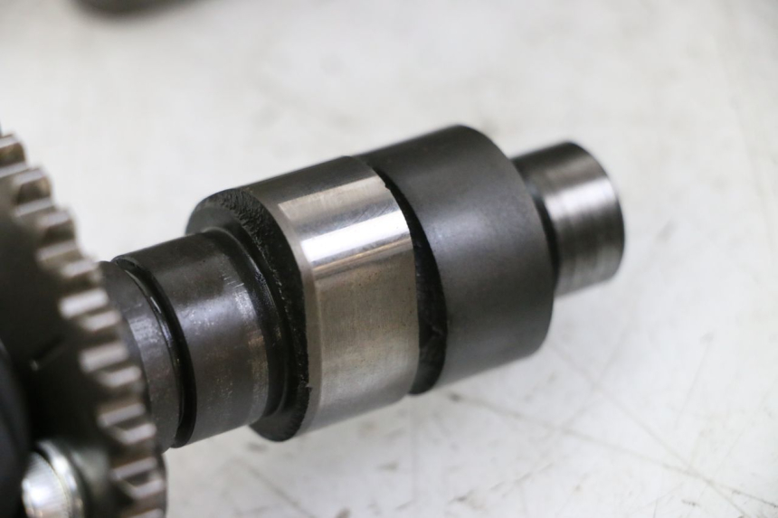 photo de CYLINDER HEAD SUZUKI BURGMAN 125 (2015 - 2017) - Component zoom