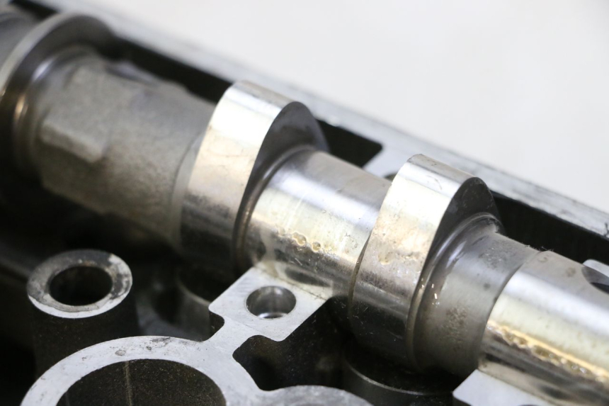 photo de CYLINDER HEAD YAMAHA TDM ABS 900 (2002 - 2014) - Alternative perspective