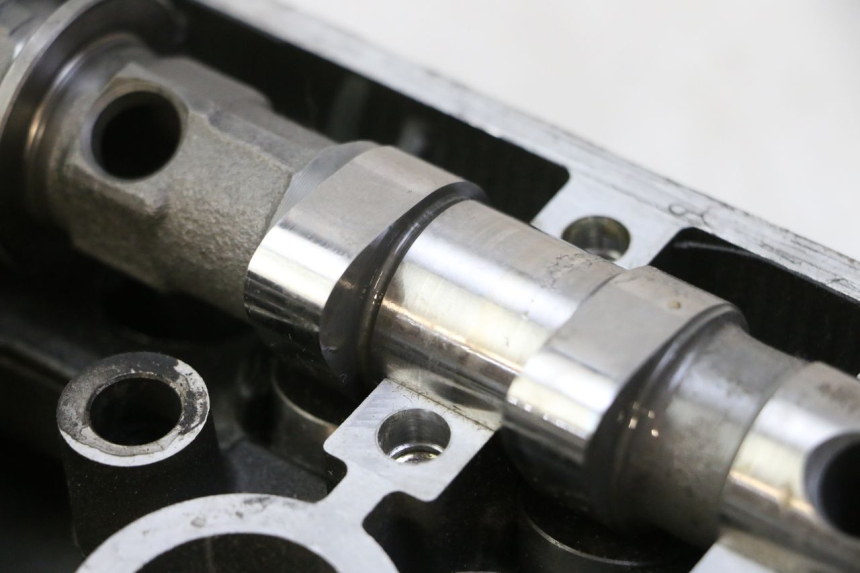 photo de CYLINDER HEAD YAMAHA TDM ABS 900 (2002 - 2014) - Technical close-up