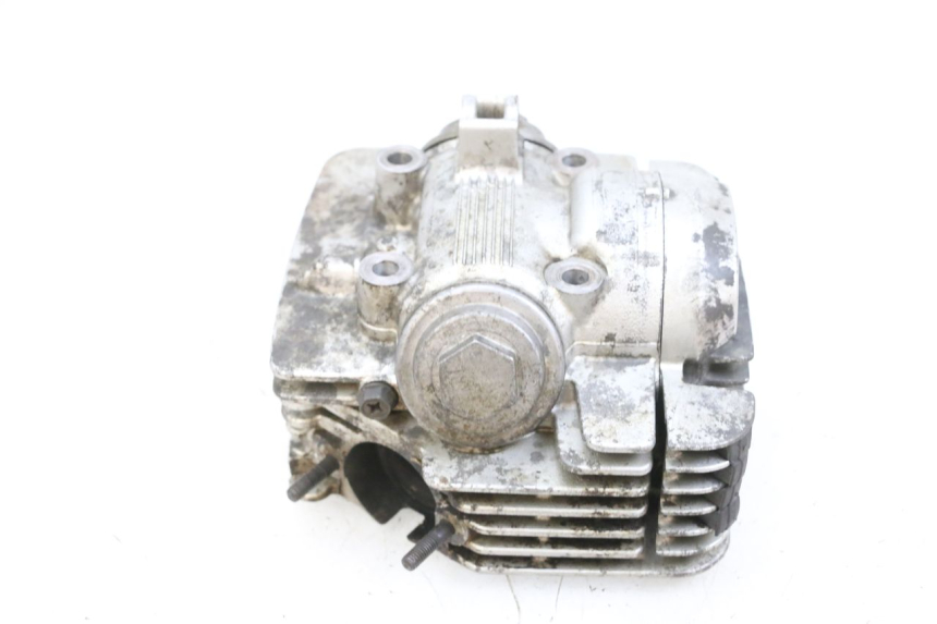 photo de CYLINDER HEAD YAMAHA TTR 125 (2000 - 2020) - Fixing points details