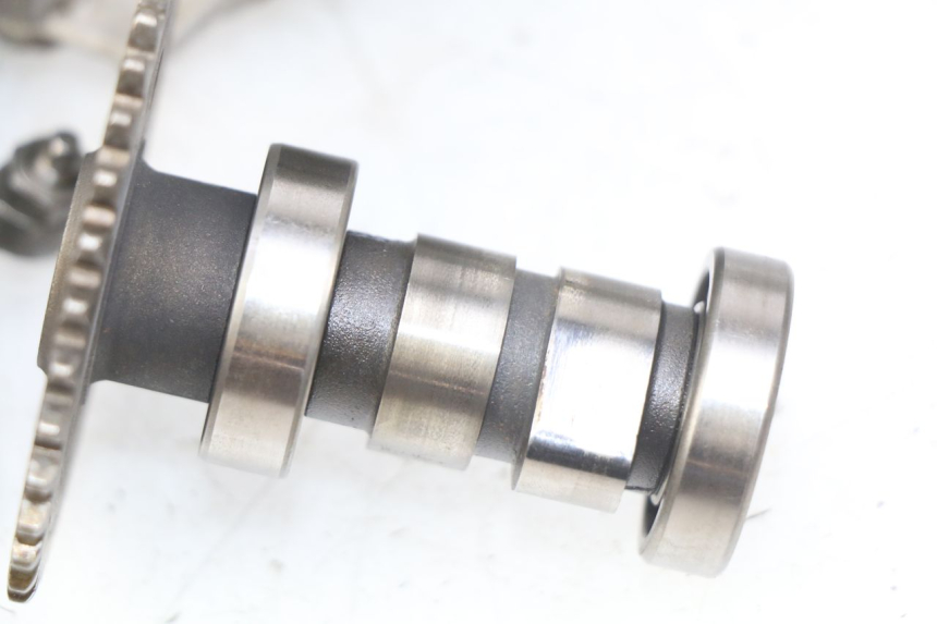 photo de CYLINDER HEAD PEUGEOT V-CLIC VCLIC 50 (2007 - 2013) - Additional view of the item