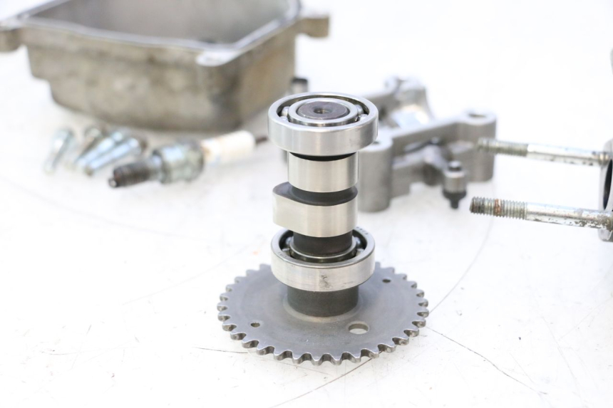 photo de CYLINDER HEAD PEUGEOT V-CLIC VCLIC 50 (2007 - 2013) - Distinctive features