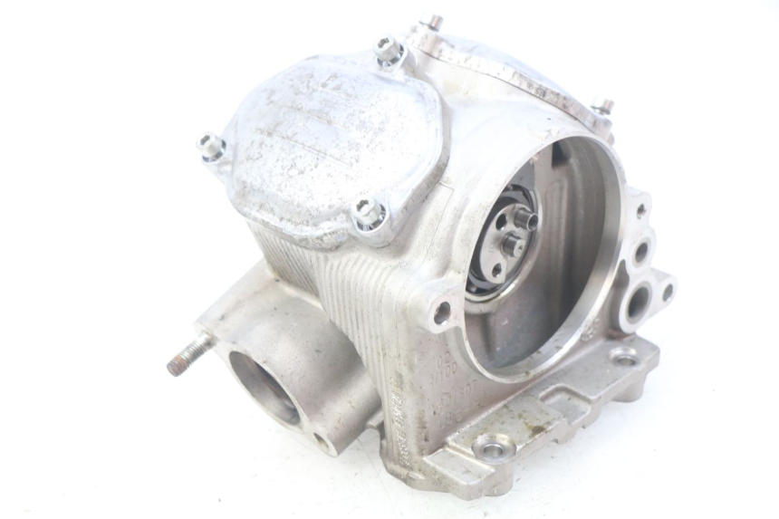 photo de CYLINDER HEAD PIAGGIO VESPA GTS IGET ABS 125 (2017 - 2023) - Fixing points details